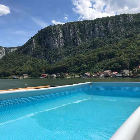 Casa Panoramic Βίλα Dubova Εξωτερικό φωτογραφία